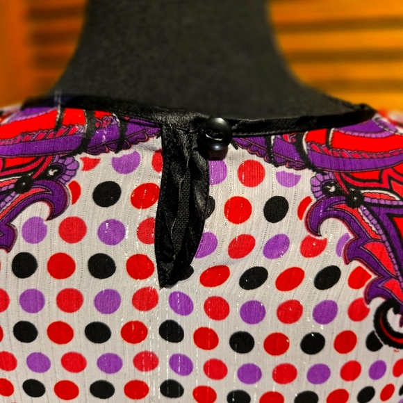 VINTAGE, HANDKERCHIEF BLOUSE - Picture 7 of 11